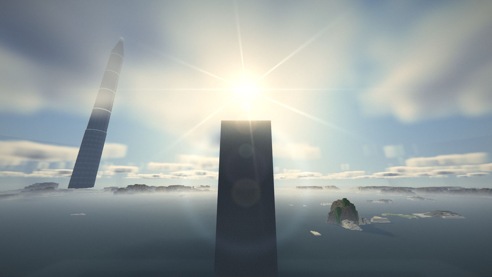 Le soleil derrière une tour, étoile, halo et reflets dans l’objectif